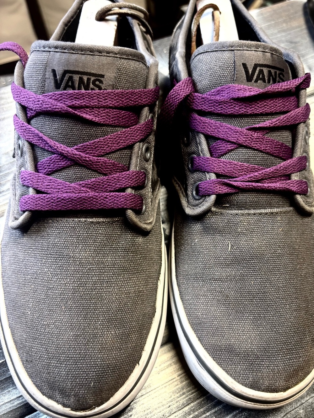 Vans Gray Canvas Sneakers with Purple Laces size mens 9